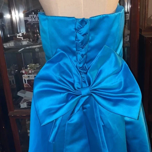 Blue never used dress size 10 with corset to adjust - Picture 5 of 13